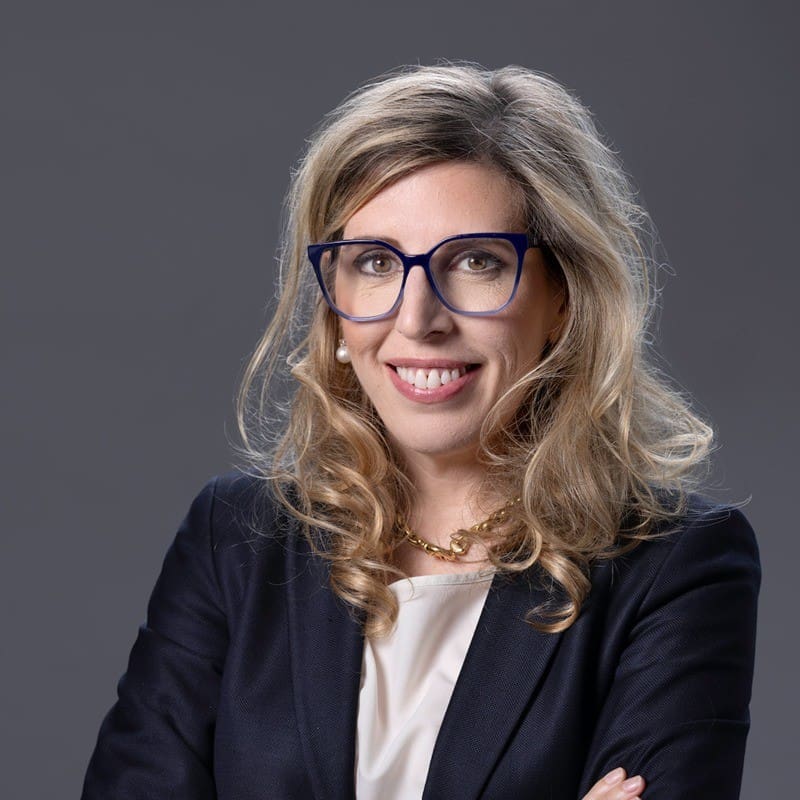 Descriptive alt text